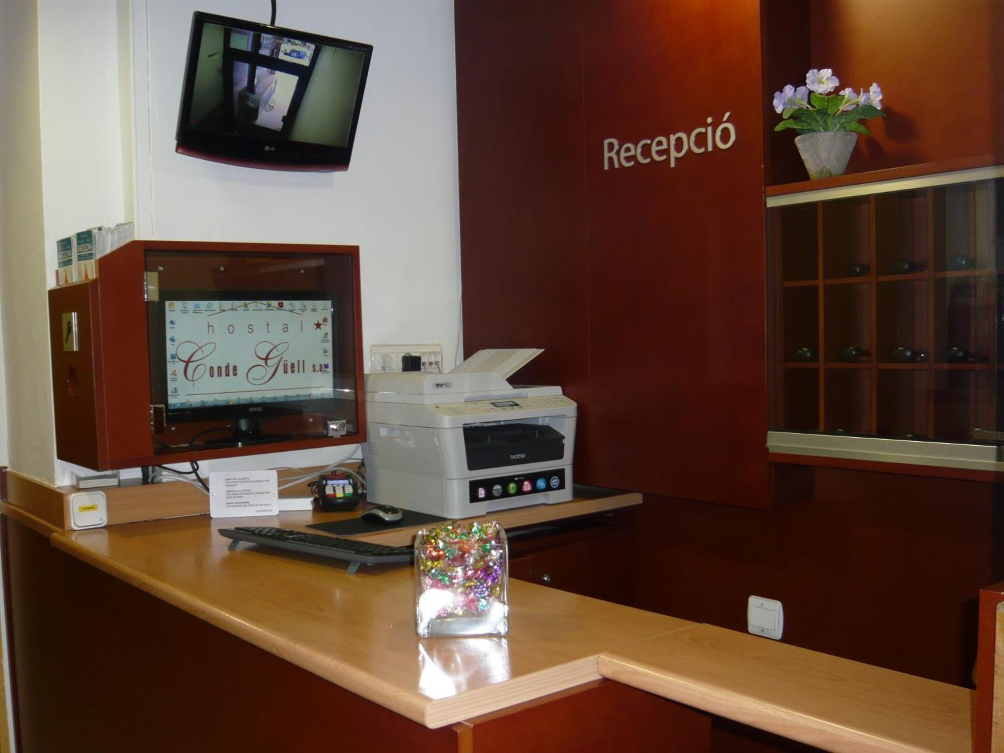 Hostal Bestprice Barcelona Stadium Eksteriør billede