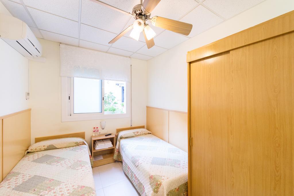 Hostal Bestprice Barcelona Stadium Eksteriør billede