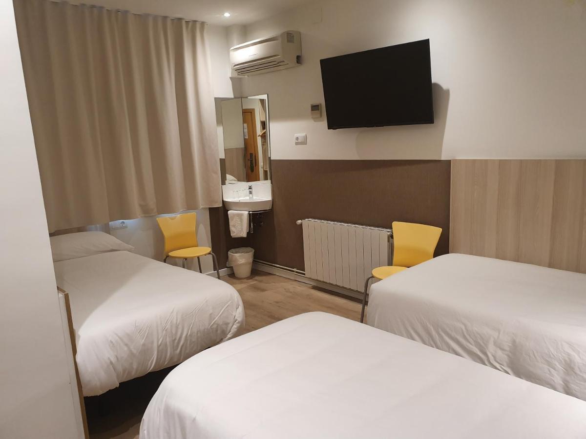Hostal Bestprice Barcelona Stadium Eksteriør billede