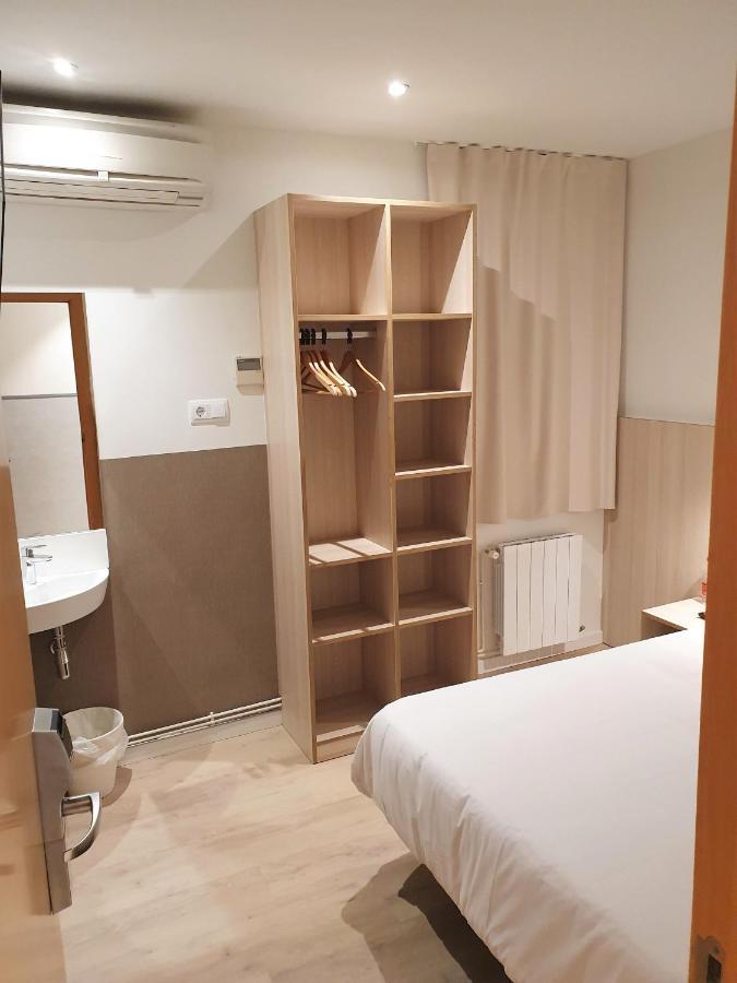 Hostal Bestprice Barcelona Stadium Eksteriør billede