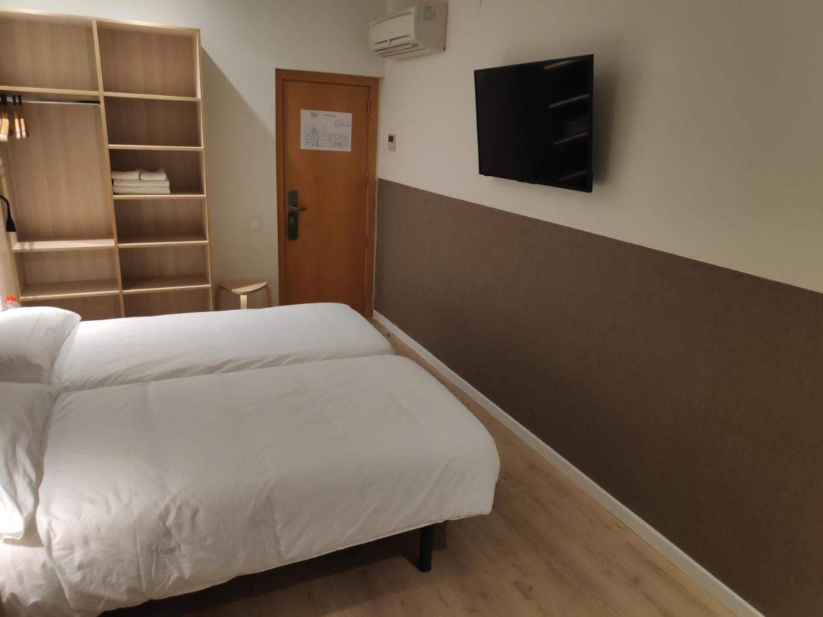 Hostal Bestprice Barcelona Stadium Eksteriør billede